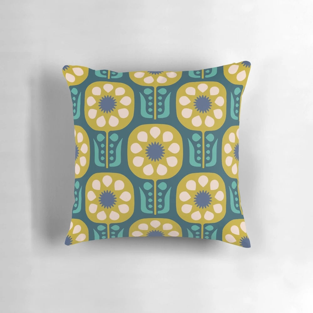 Vintage retro 70s floral pattern green throw pillow