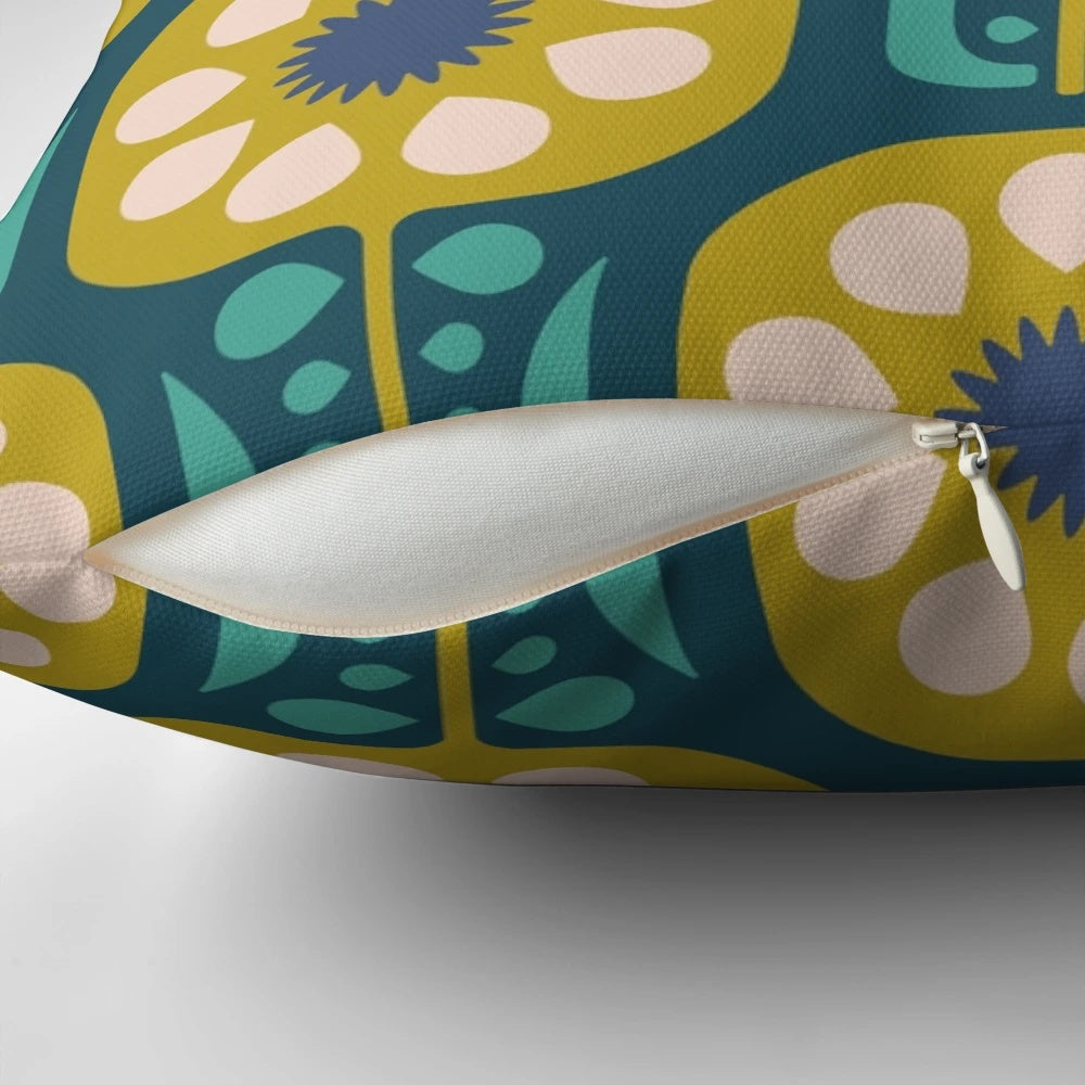 Vintage retro 70s floral pattern green throw pillow