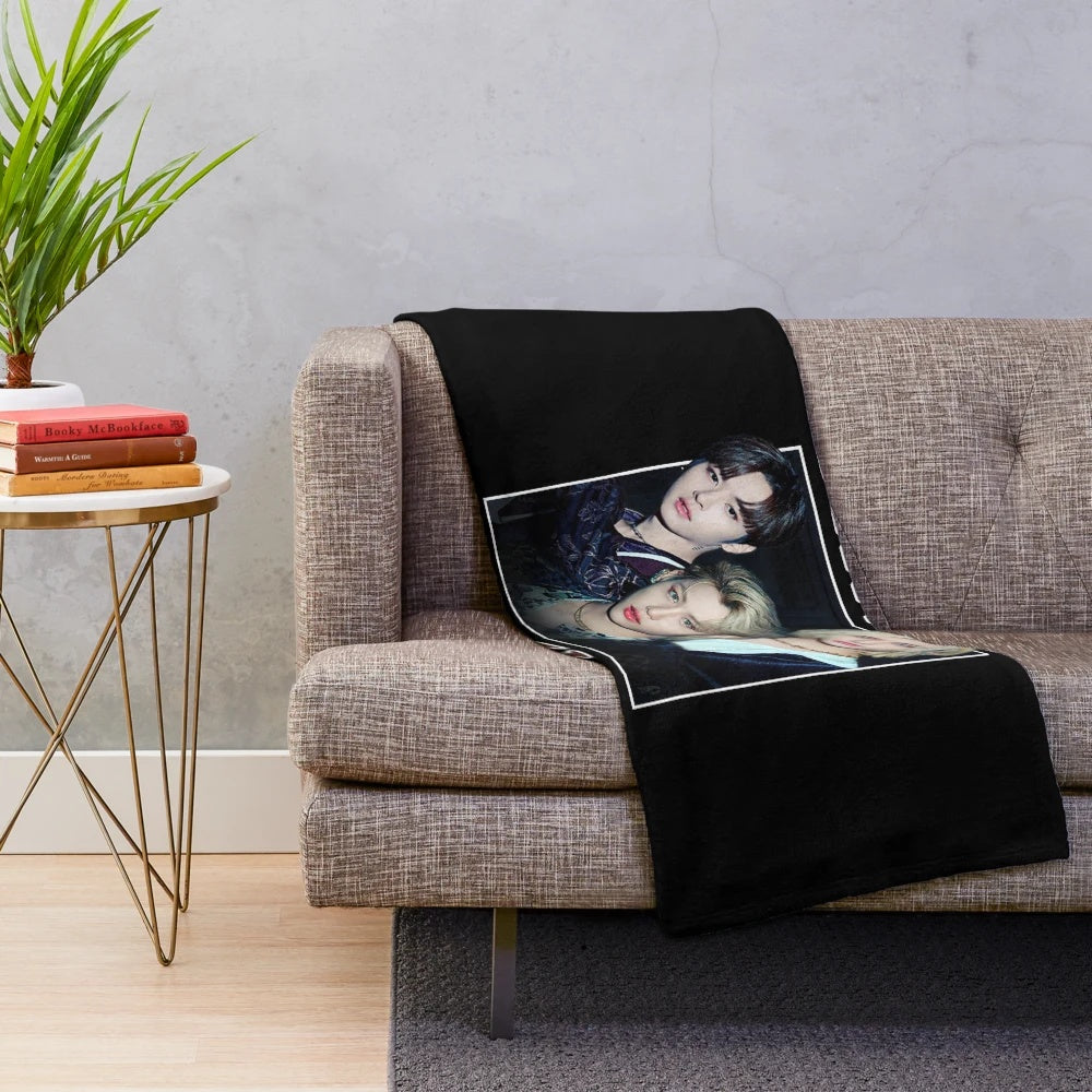 Vintage Retro Stray Kids Inspired Plush Blanket - 90s Aesthetic Kpop Style