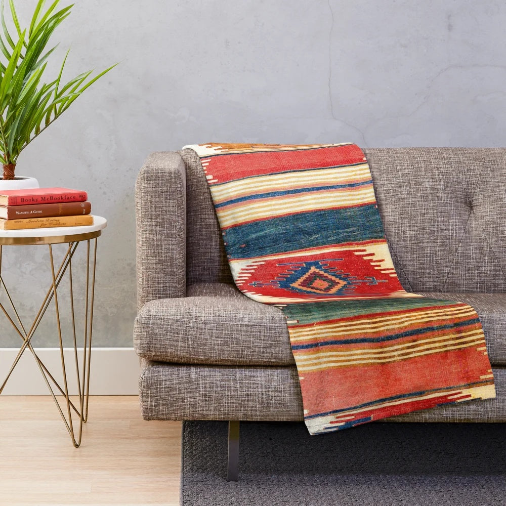 Vintage Turkish Kilim Inspired Plush Blanket for Cozy Home Decor