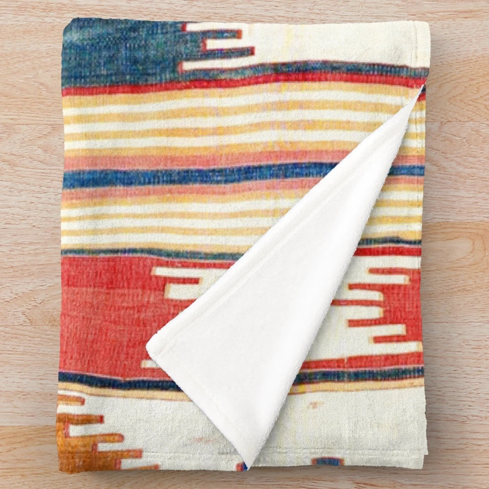 Vintage Turkish Kilim Inspired Plush Blanket for Cozy Home Decor