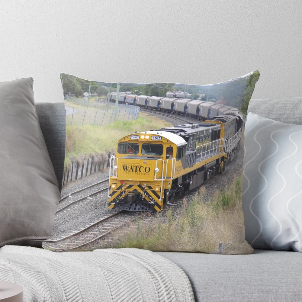 Watco Australia grain train transporting bulk exports through Laidley, Queensland