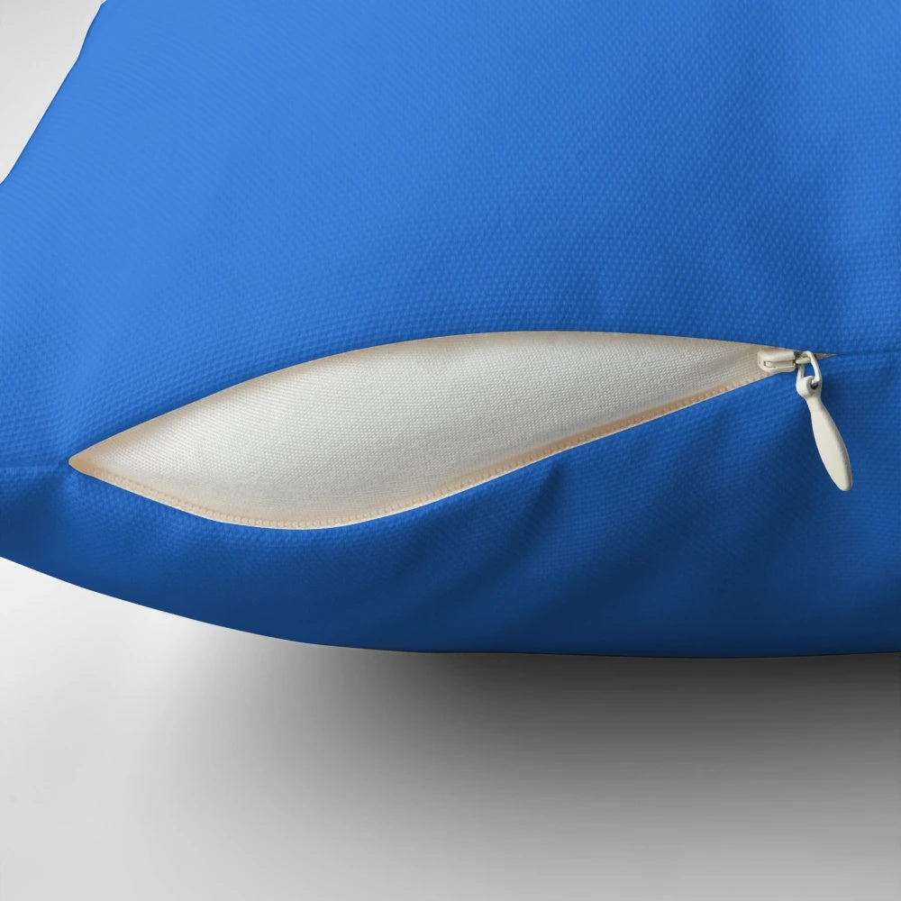 Wealdstone FC Pillow - High-quality sports pillow featuring the logo of the Wealdstone Football Club